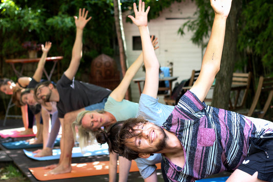 skip german - join english yoga in frankfurt 