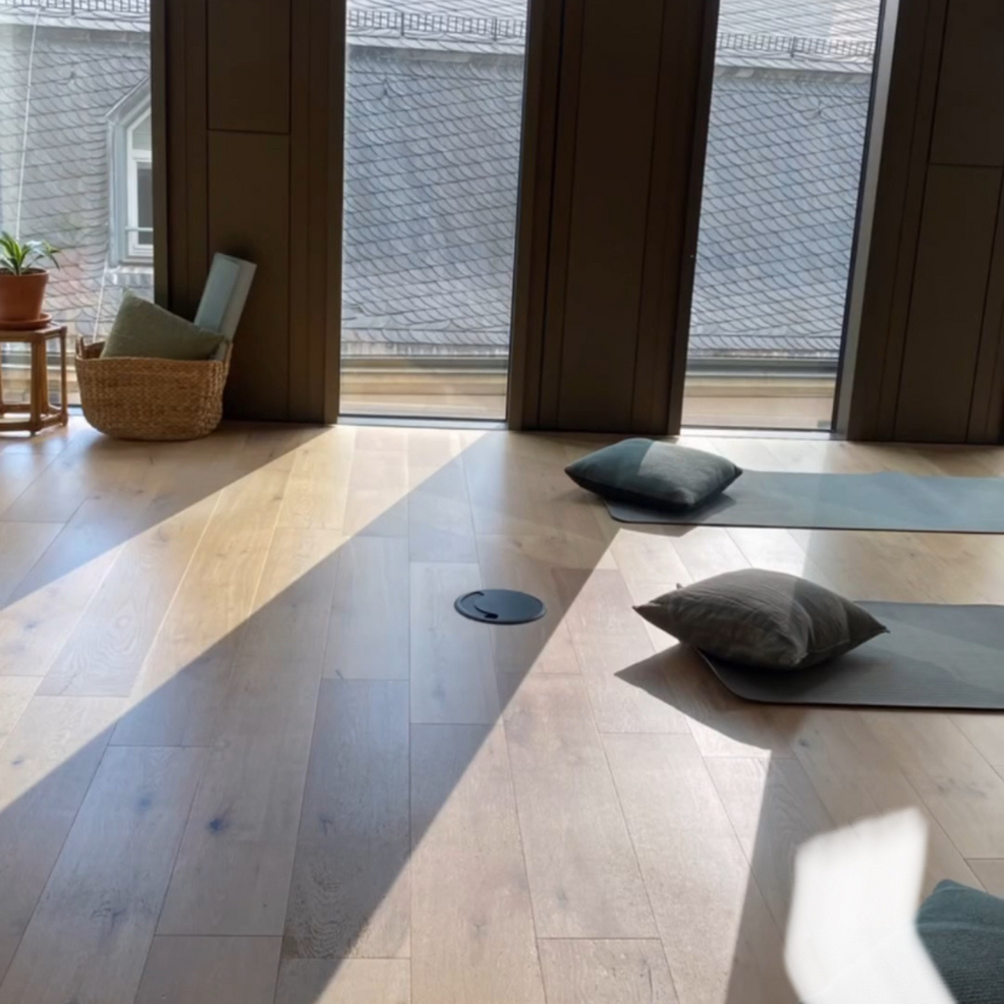 Tuesday: Yoga Flow